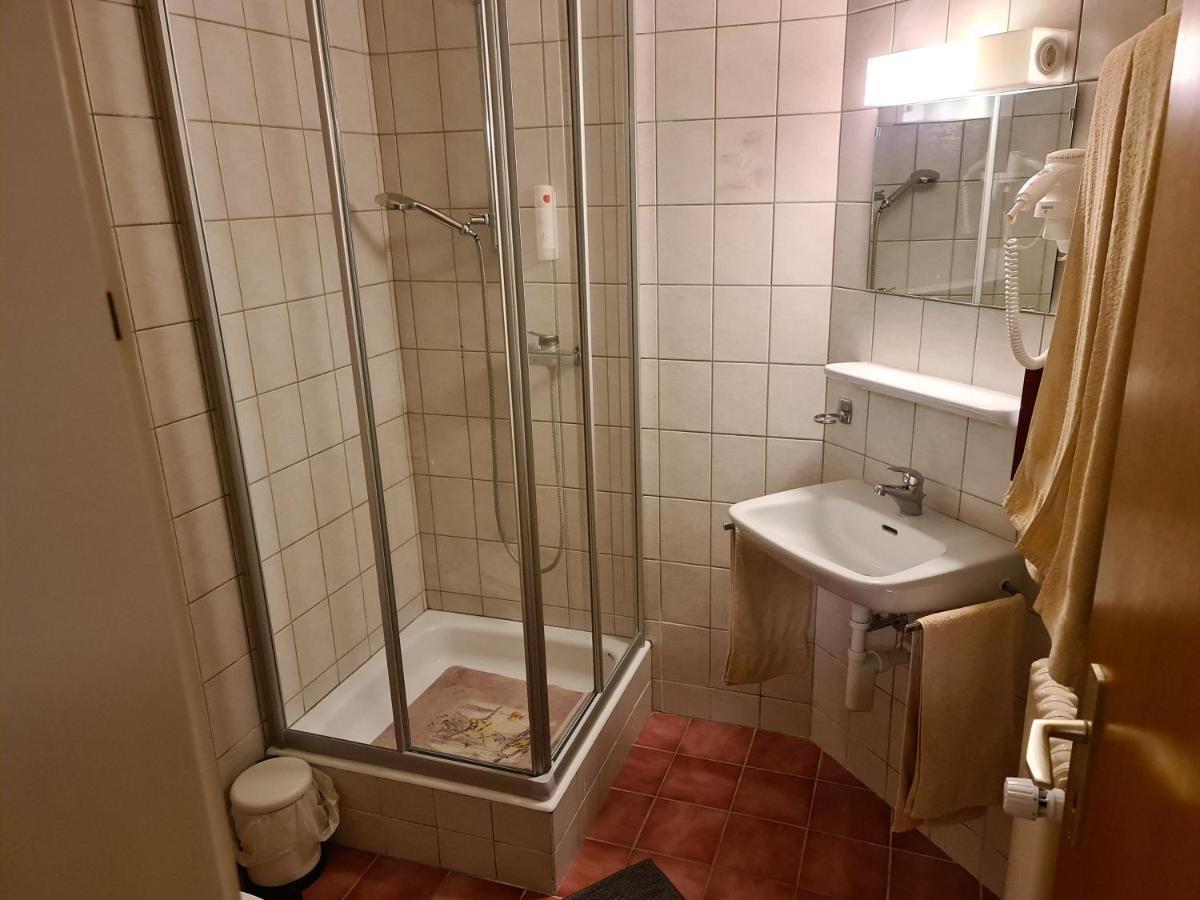 Auberge De Ballens מראה חיצוני תמונה
