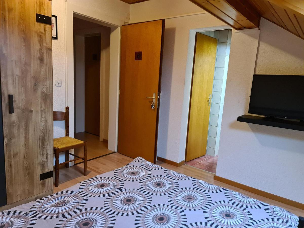 Auberge De Ballens מראה חיצוני תמונה