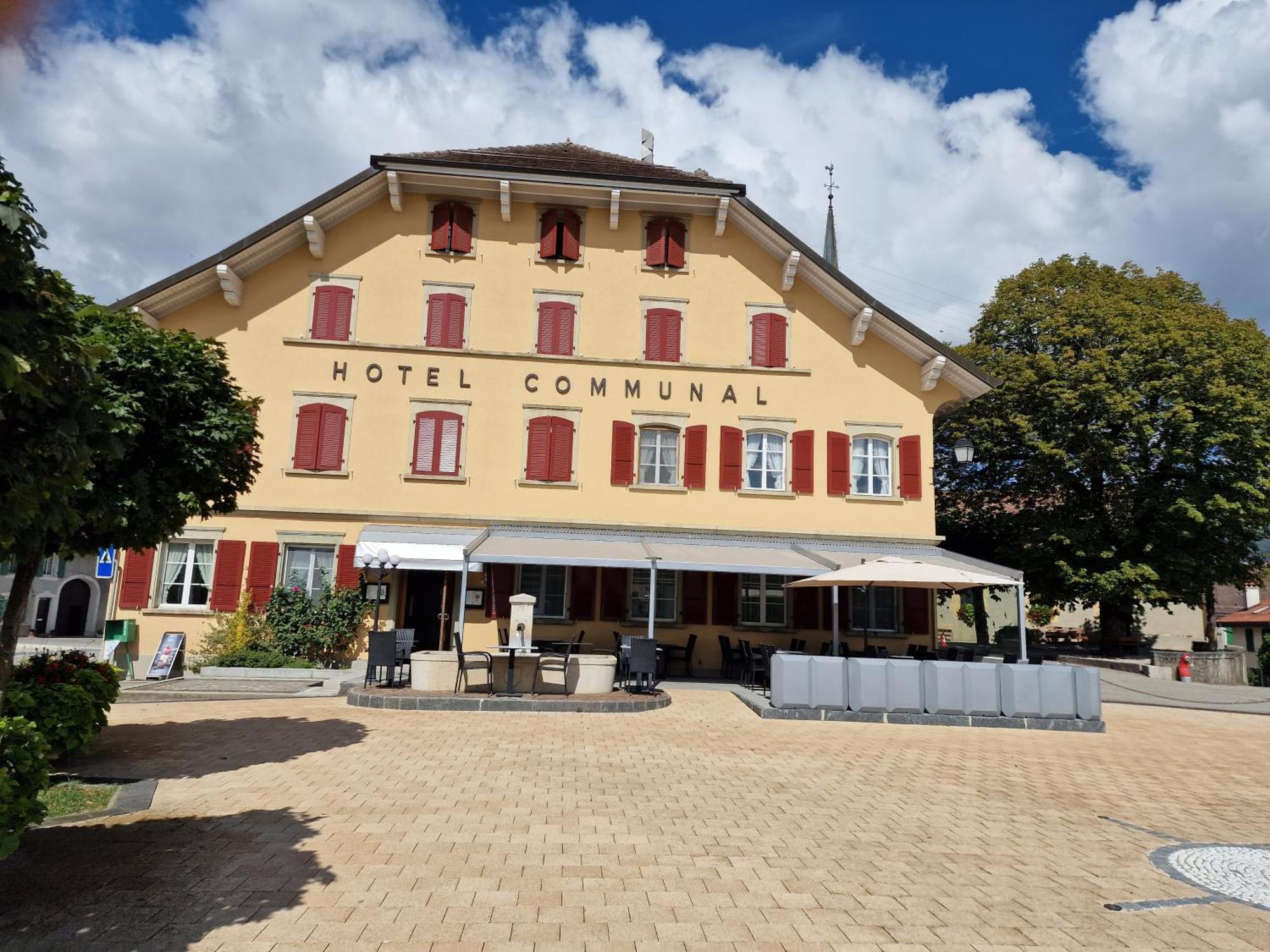 Auberge De Ballens מראה חיצוני תמונה